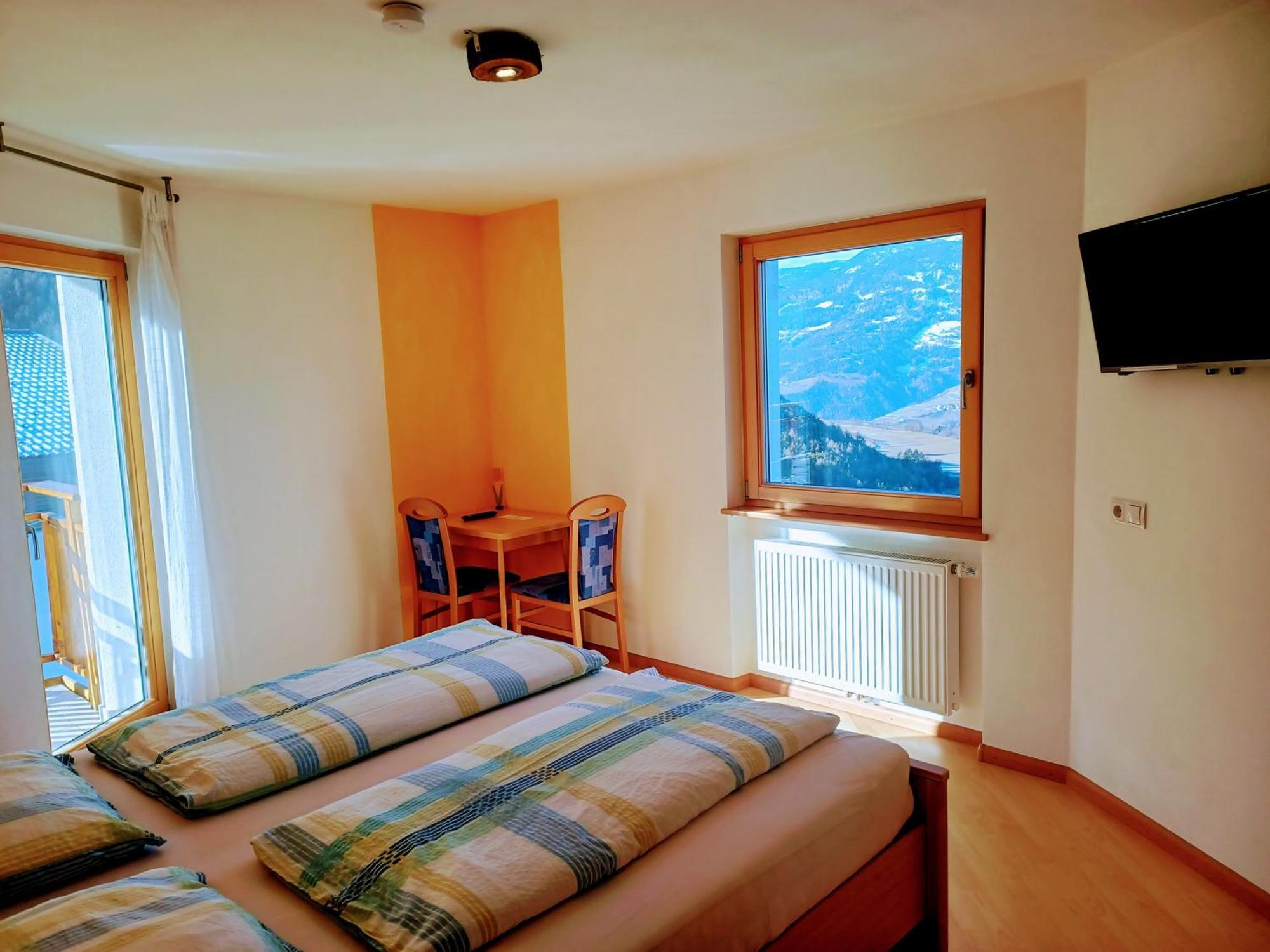 Agriturismo Ferienhof Gschloier Lajen Zimmer foto