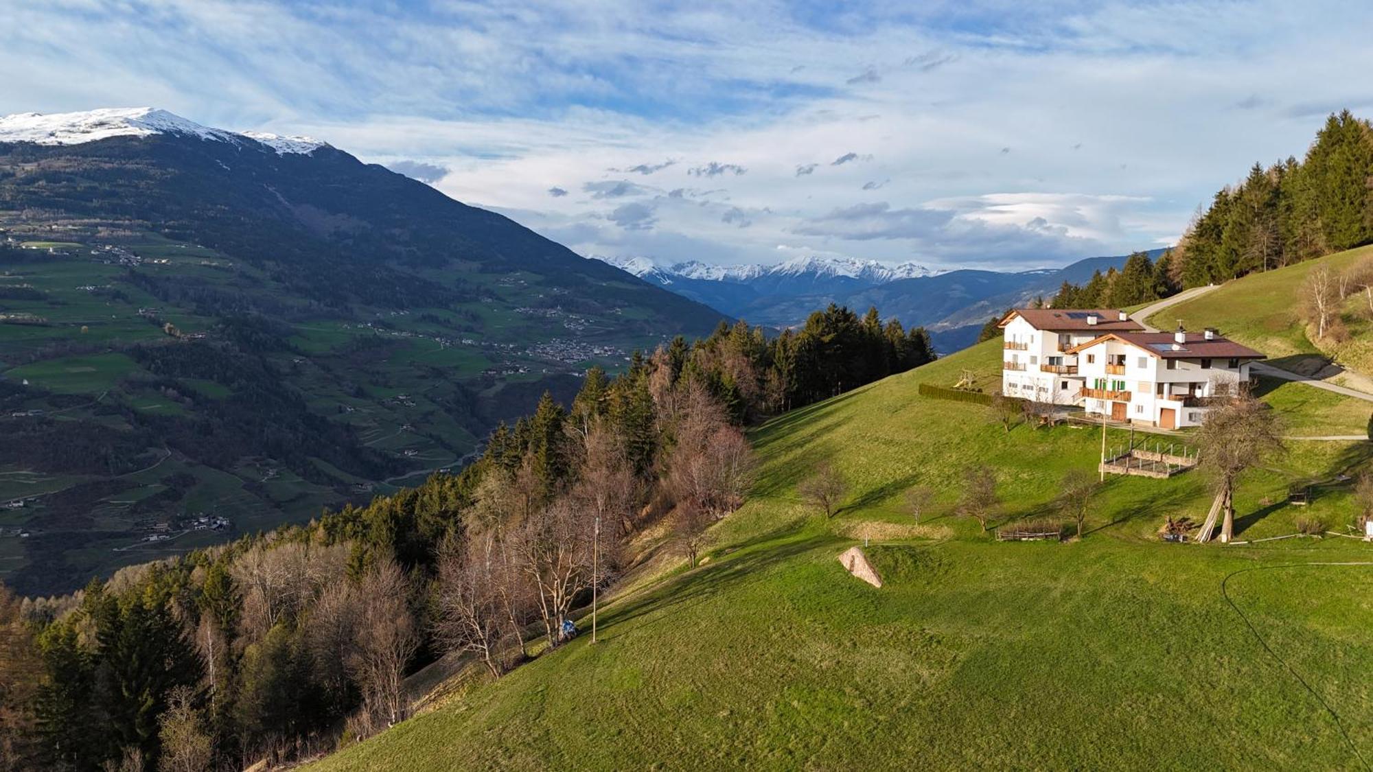 Agriturismo Ferienhof Gschloier Lajen Exterior foto